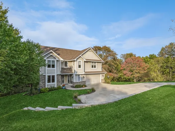 34522 Edgewater Cir, Cumming, IA 50061