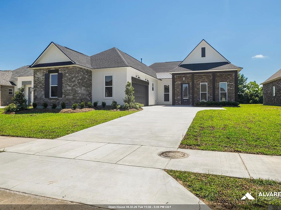 1st image of 9933 Oak Colony Dr