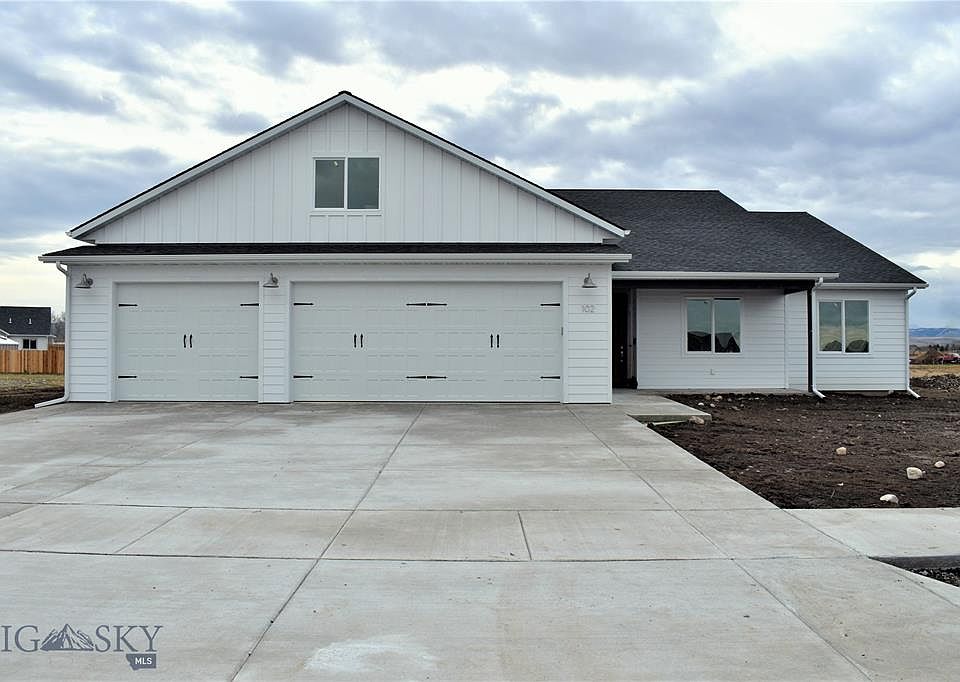 1st image of 388 McCullough Dr
