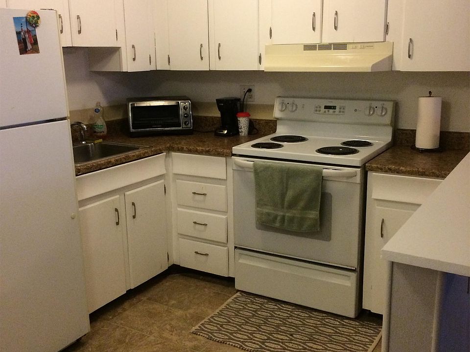 1st image of 525 Penn St APT 103