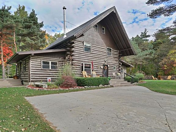 2nd image of 2875 Pointe Aux Barques Rd