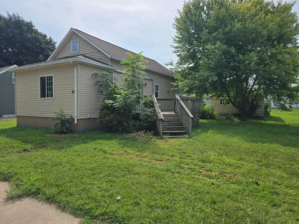 214 E 8th St, Fairmont, MN 56031