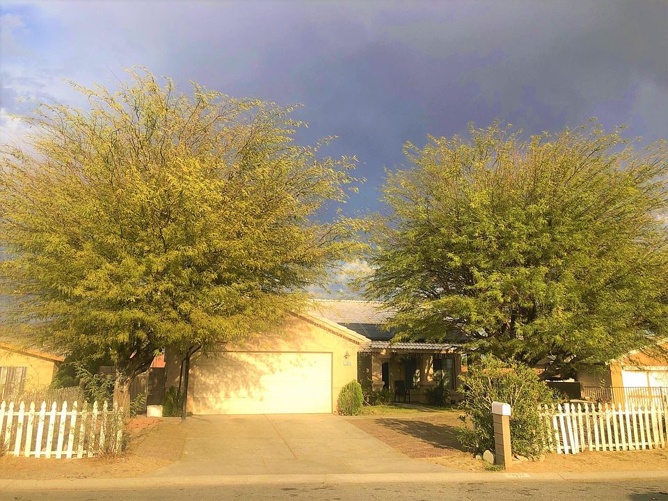 1st image of 13654 El Cajon Dr