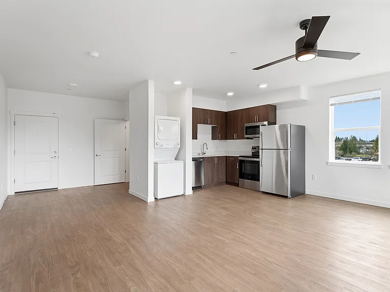 NW 99 Apartments — Photo 6
