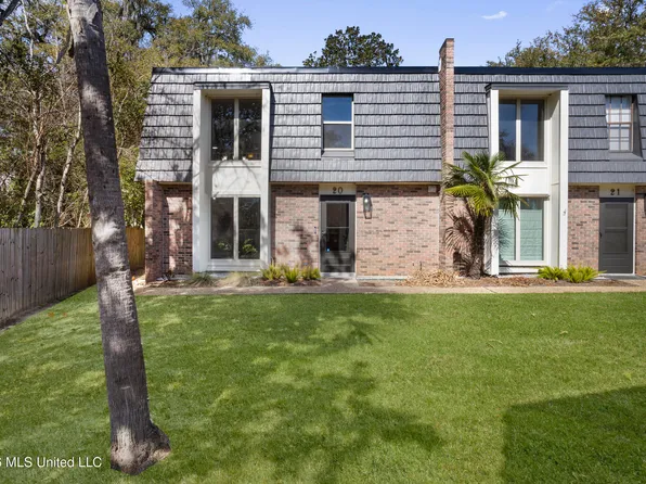 527 Front Beach Dr APT 20, Ocean Springs, MS 39564