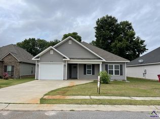 209 Collinstown Ave, Centerville, GA 31028