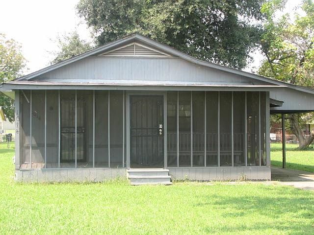 1st image of 1014 Caldwell Dr