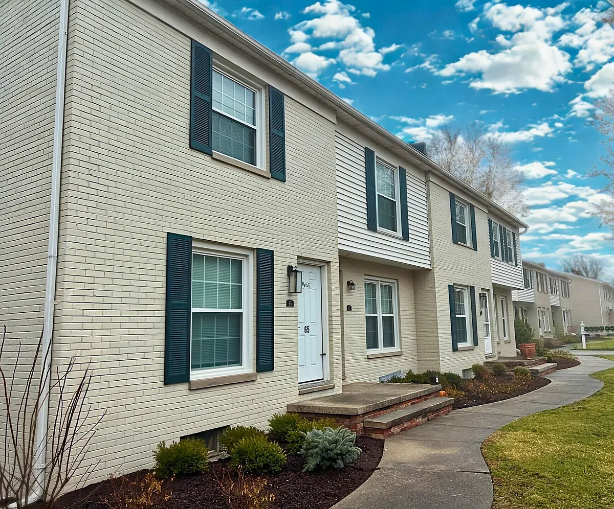 Building Photo - Hudson Yard Townhomes