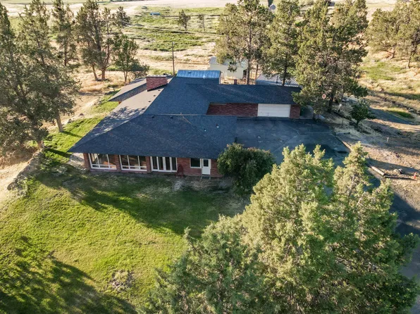 13221 Crystal Springs Rd, Klamath Falls, OR 97603