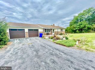 2065 Hartzok Rd, Chambersburg, PA 17202