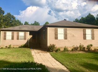 6588 Wyatte Tyro Rd, Como, MS 38619