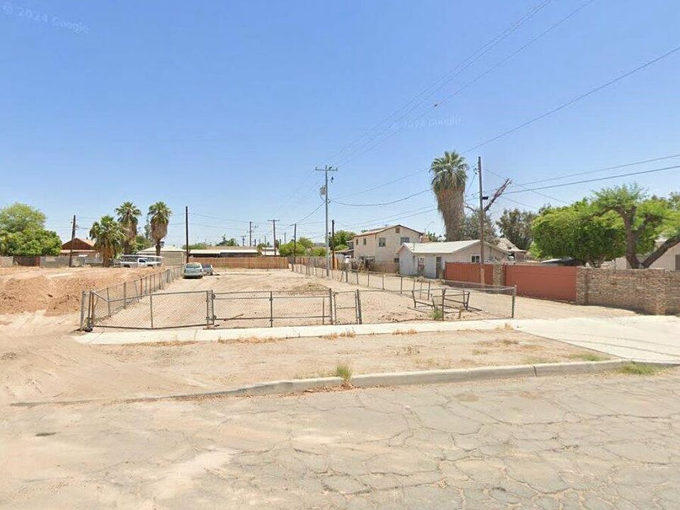 1st image of 129 N 10th Ave