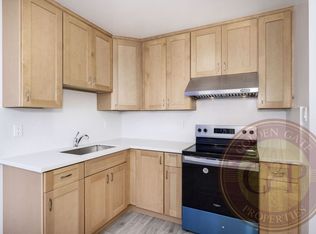 Cole Street - 0022, San Francisco, CA 94117