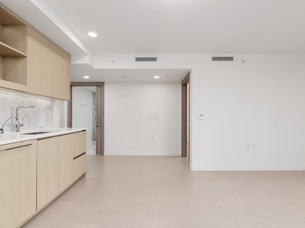 2 bedroom rental in Vancouver — photo 5