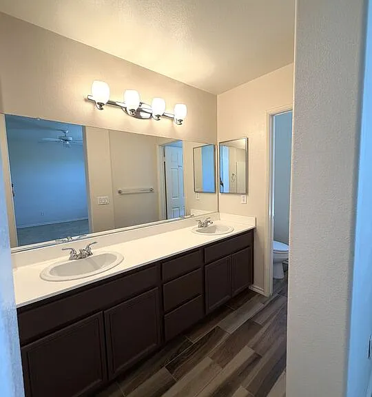 27030 Victoria Ln #76 — Photo 13