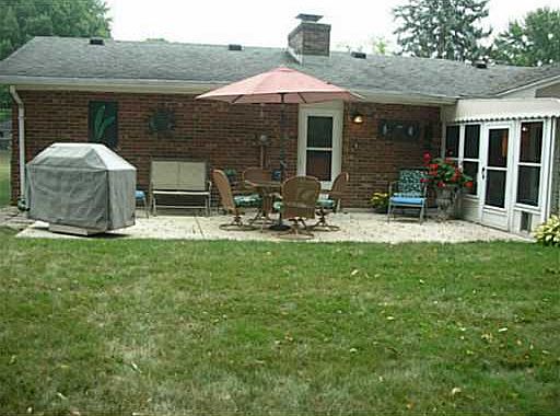 5th image of 1106 Maplewood Dr