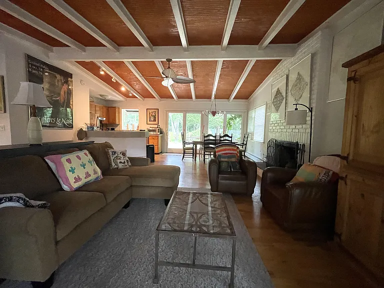9 Albertines Ln — Photo 15