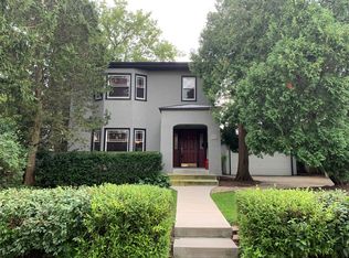 565 Ryan Pl, Lake Forest, IL 60045