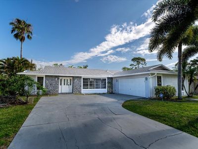 365 NE Gulfstream Ave, Port Saint Lucie, FL, 34983