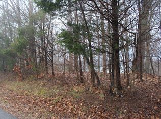 Cosby Parris Rd, Byrdstown, TN 38549