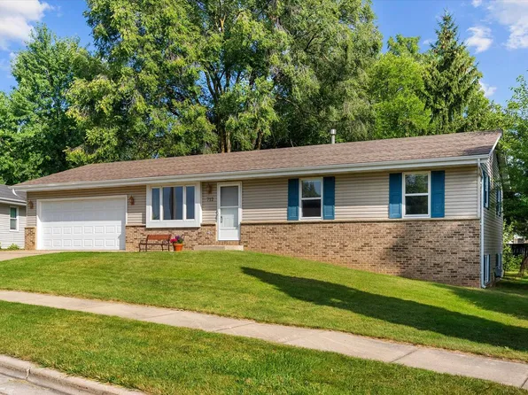 712 Harrison COURT, West Bend, WI 53090