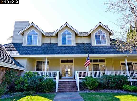 4th image of 21 Brooktree Dr