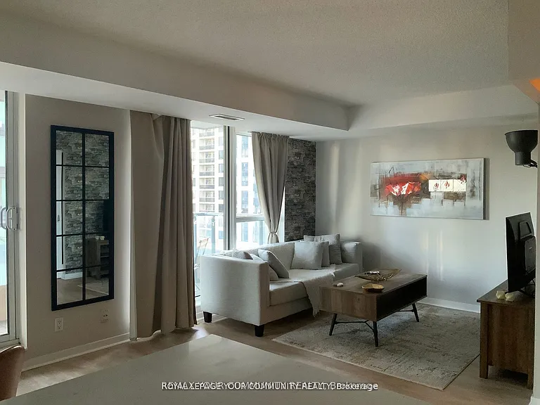 76 Shuter St #1307 — Photo 11