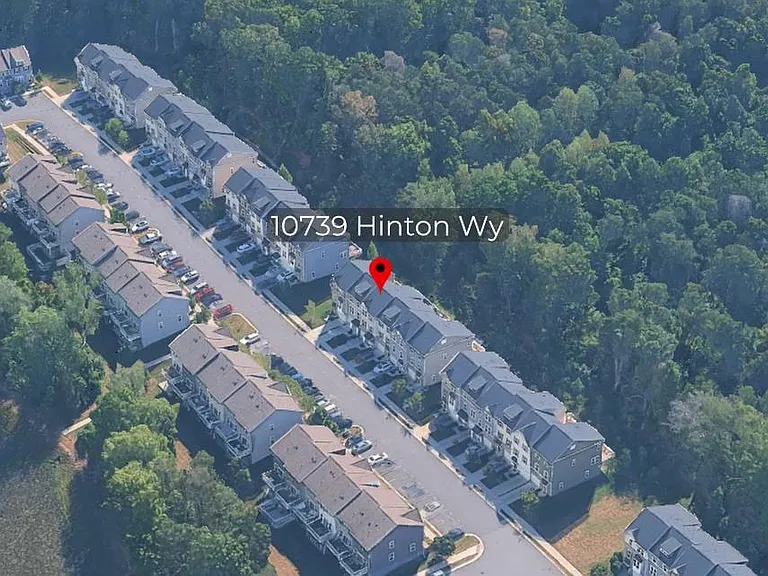 10739 Hinton Way — Photo 2