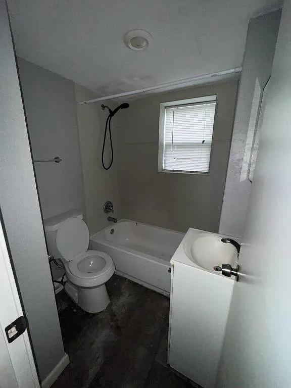 2057 N 5th St #5 — Photo 1