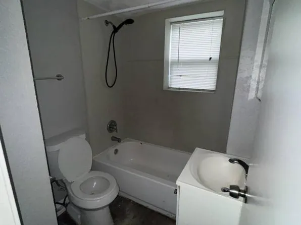 2057 N 5th St APT 5, Kansas City, KS 66101
