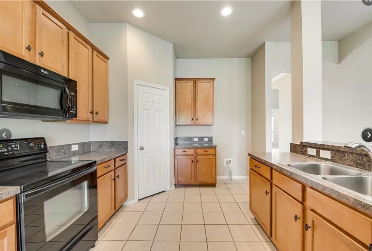 3121 Blue Sage Dr — Photo 12