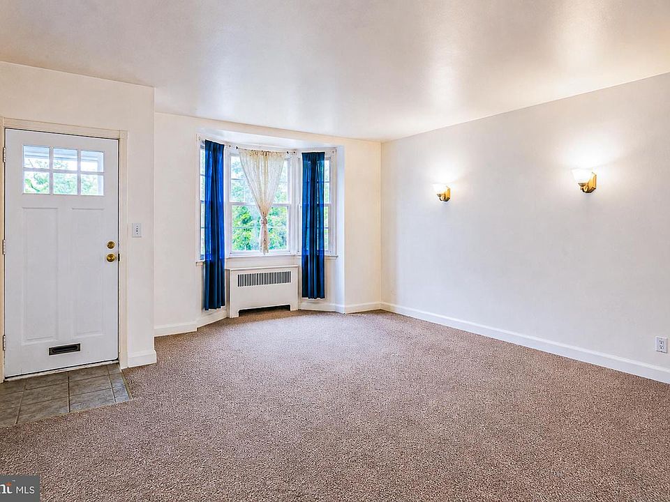 1st image of 1540 Kingsway Rd
