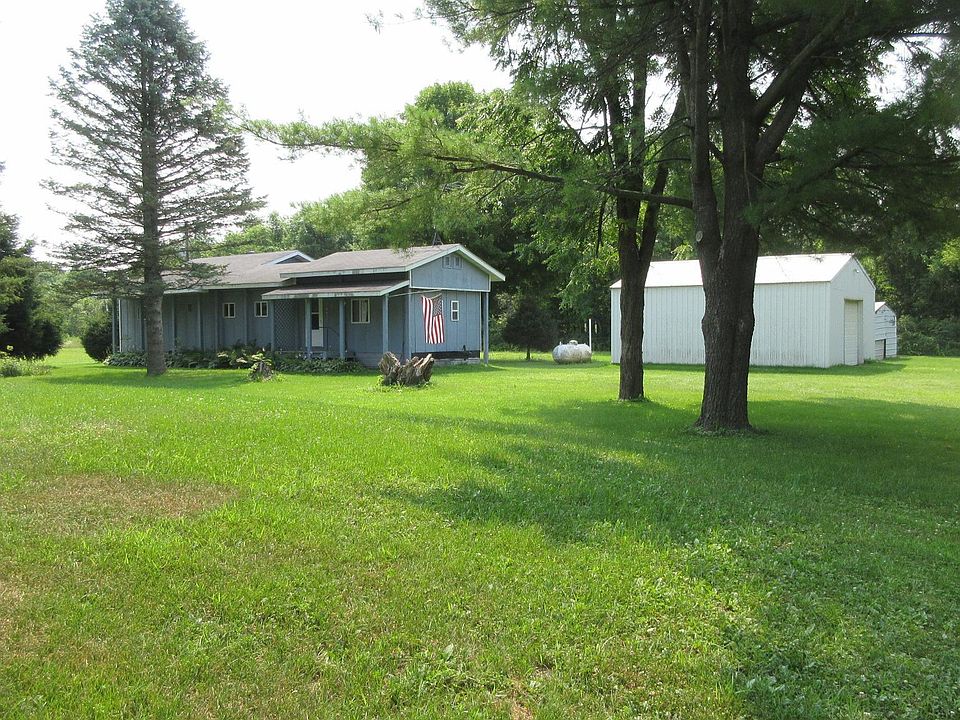 1st image of E3102 650th Ave