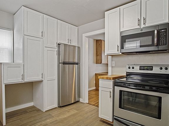 4th image of 1912 NW 12th St APT C