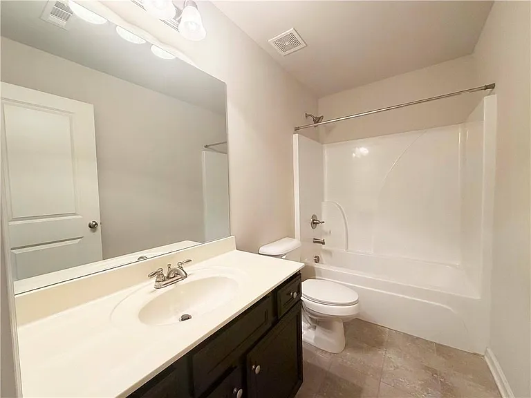 285 Holdings Dr — Photo 21