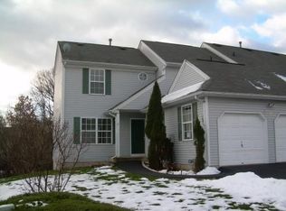 32 Helene Cir, Highland Mills, NY 10930