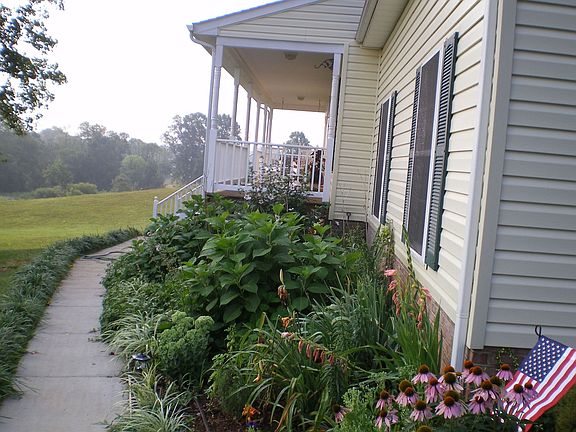 enjoy 360 degree garden space 