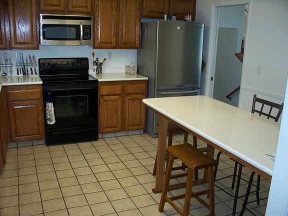 5th image of 243 Berrendo Dr