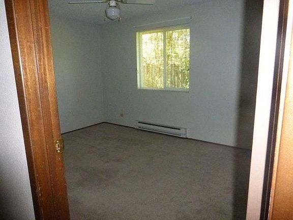 3rd image of 5712 19th Ave SE