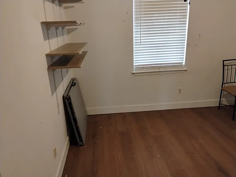 Charter Oaks Dr — Photo 8