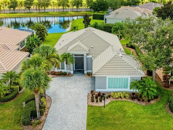 5227 97th St E, Bradenton, FL 34211