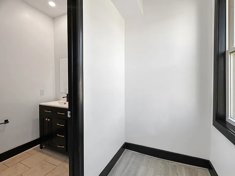 2325 Reisterstown Rd #B — Photo 13