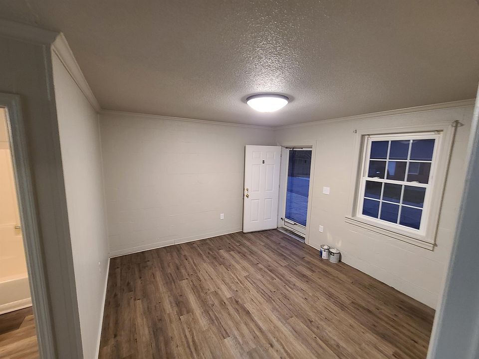 1st image of 205 E 1st St #B