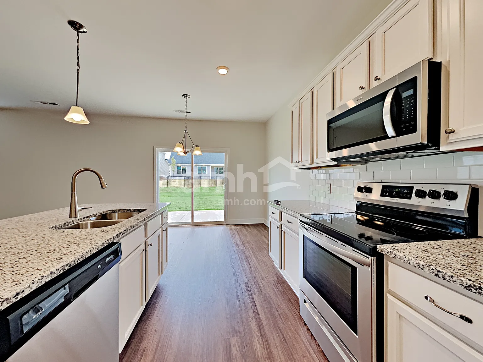 4 bed, 2.5 bath, 2297 sqft, $2,745 — Photo 3