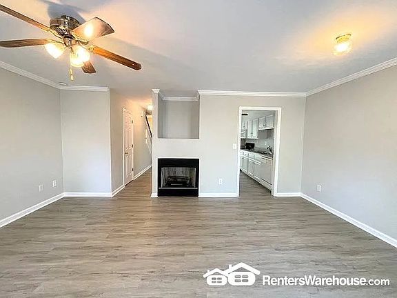 3rd image of 2319 Barraud Ave