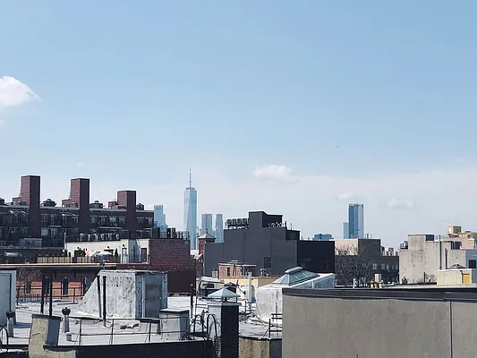 Rented by Manhattan Management LLC | media 15