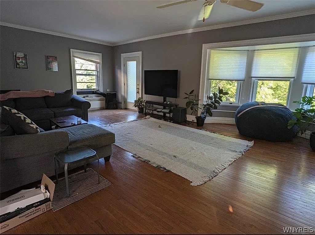 2 bed, 2.0 bath, 2439 sqft, $2,500 — Photo 3