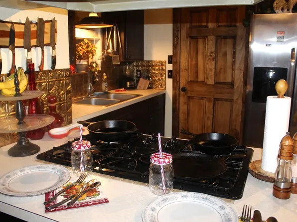 628 Nara Visa Ln, Fritch, TX 79036