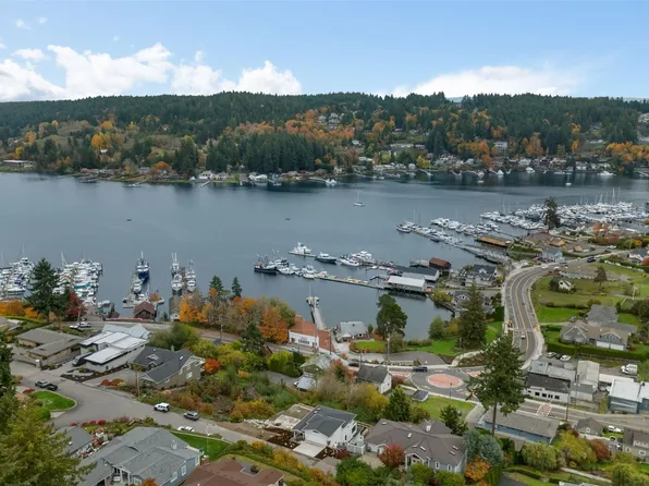 8309 Bayridge Avenue, Gig Harbor, WA 98335