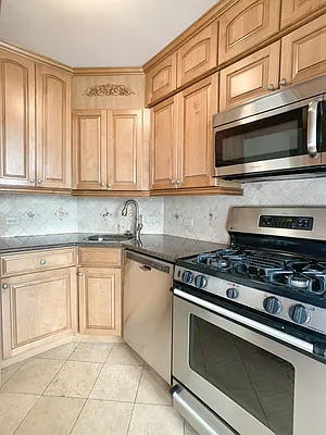 Rented by Corcoran | media 35